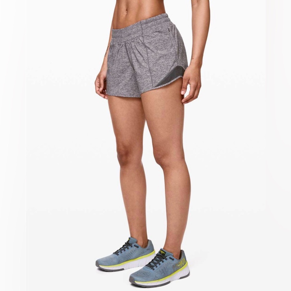 Lululemon Hotty Hot Short II *Long 4"